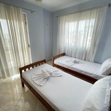 Apartment Center 3 *